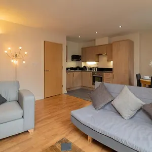 https://stylish-cosy-apartment.hotelsin-nottingham.com