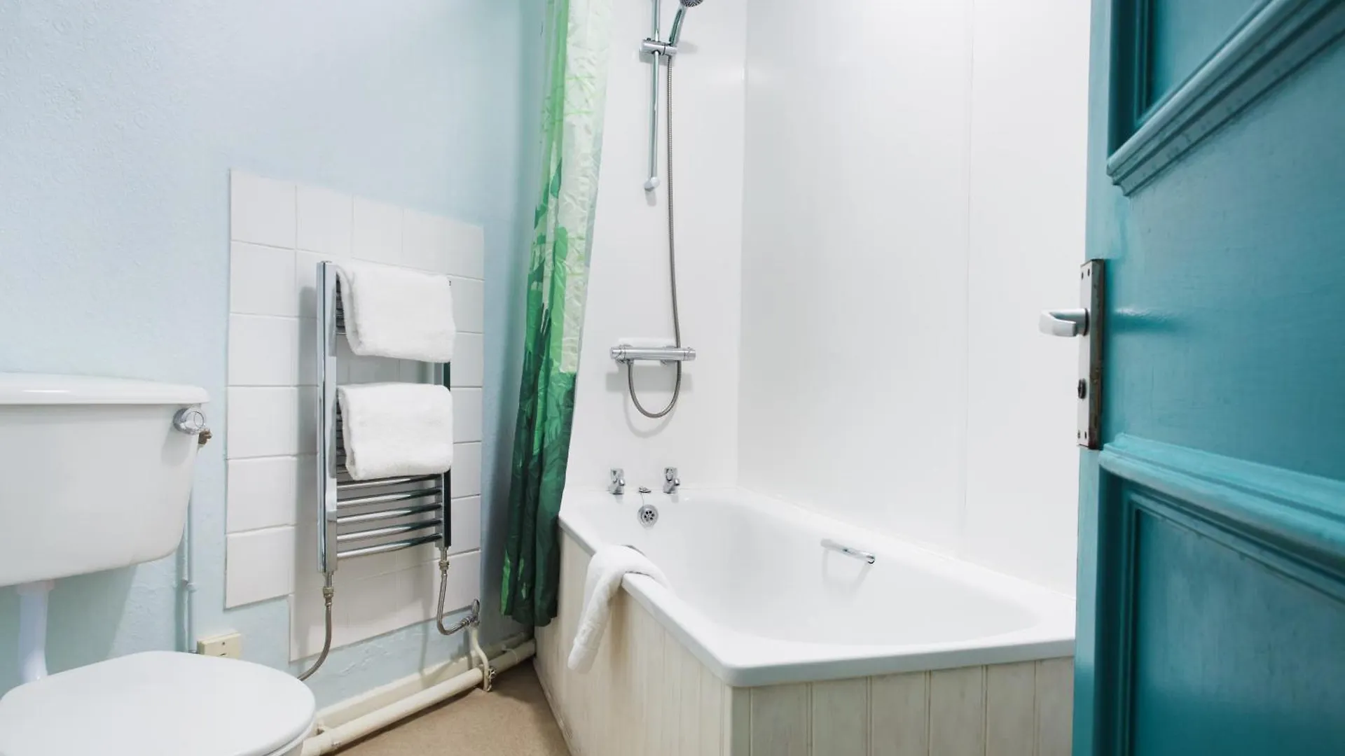 The Saddle Inn 체스터 B&B
