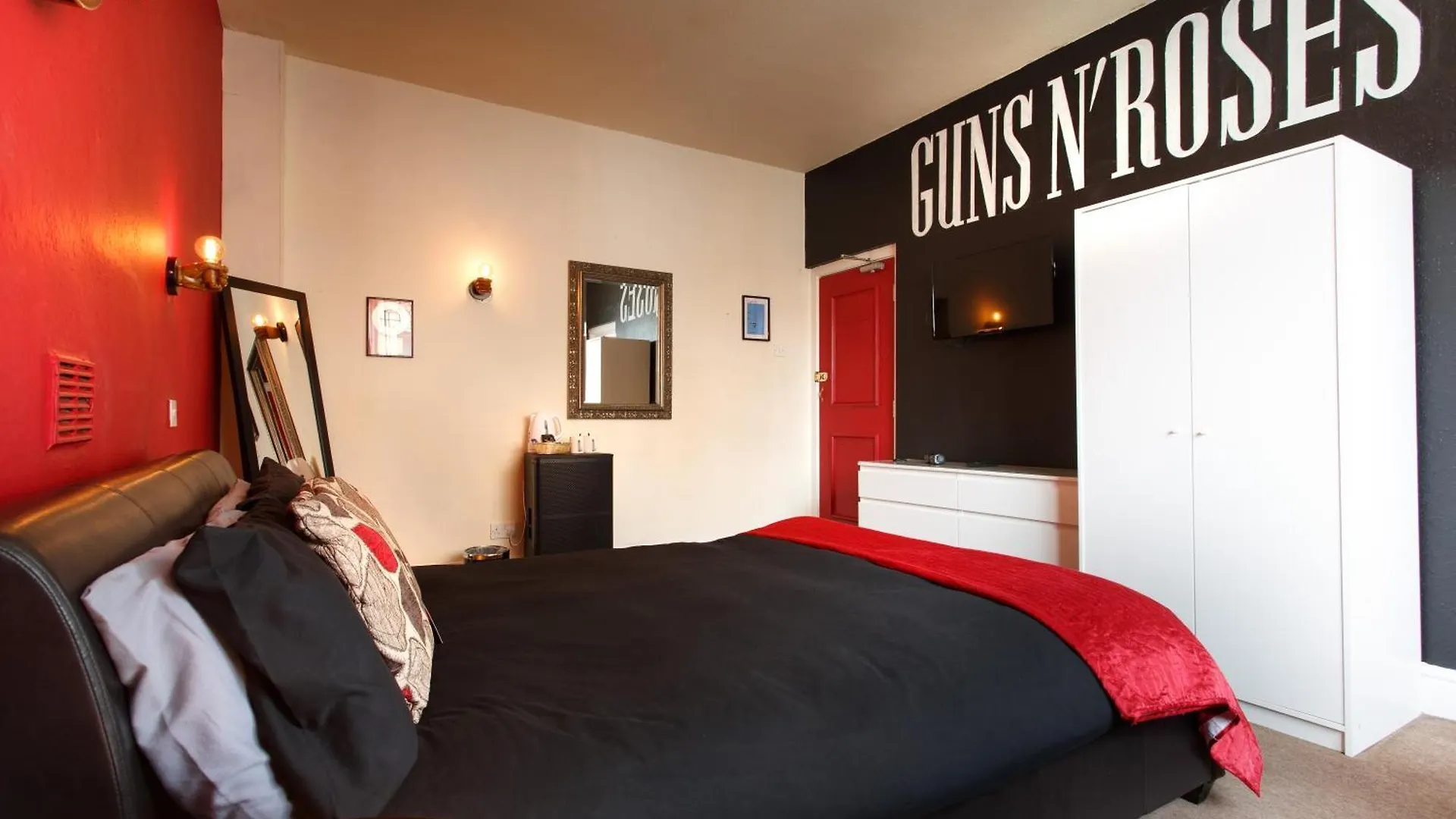 The Saddle Inn 체스터 B&B