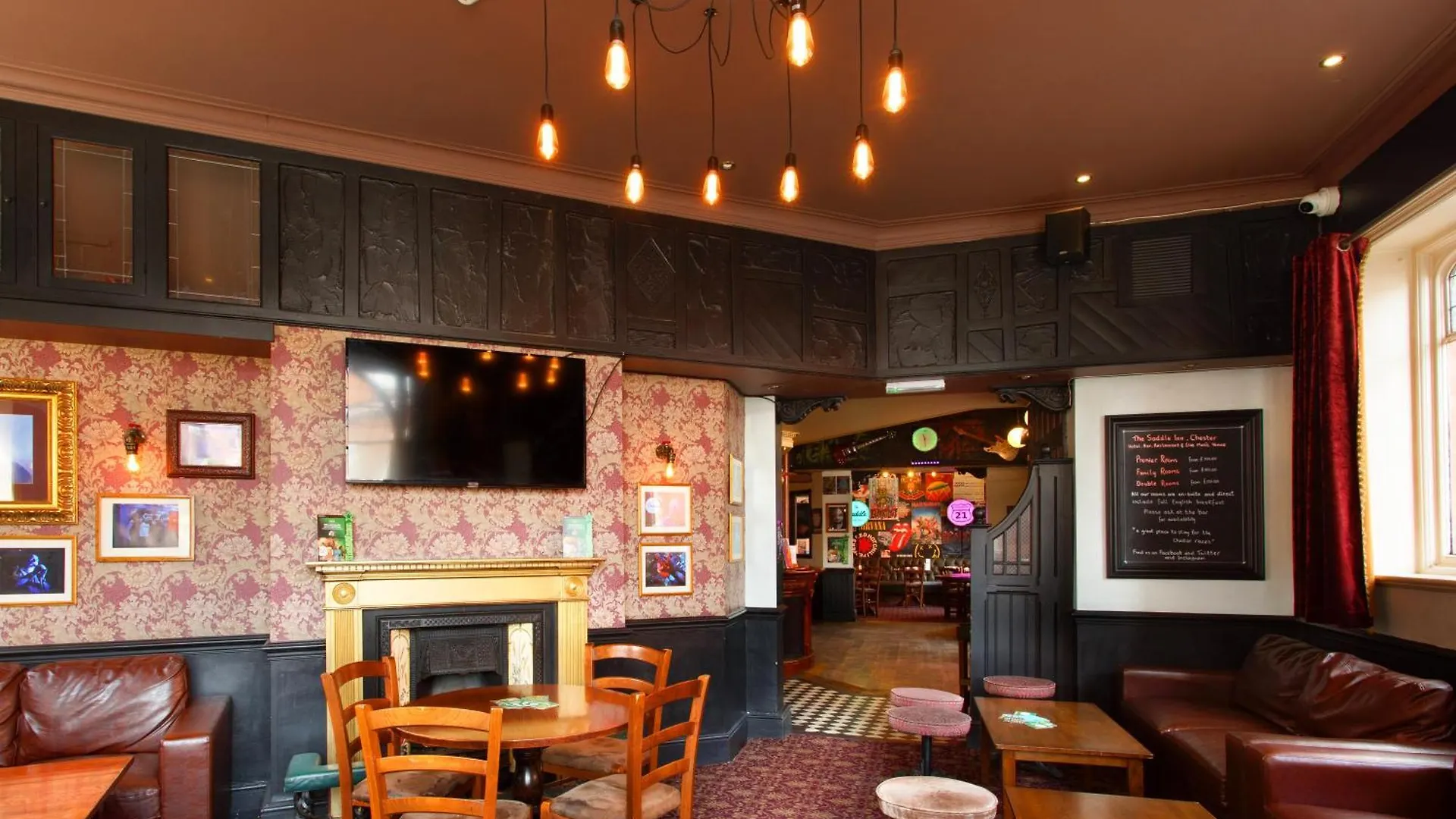 ベッド・アンド・ブレックファスト The Saddle Inn チェスター